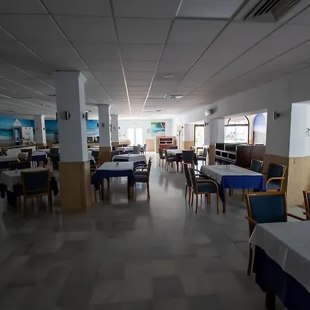 Casadelsol-marbella-słońce,piasek,szmaragdowa Woda * Marbella