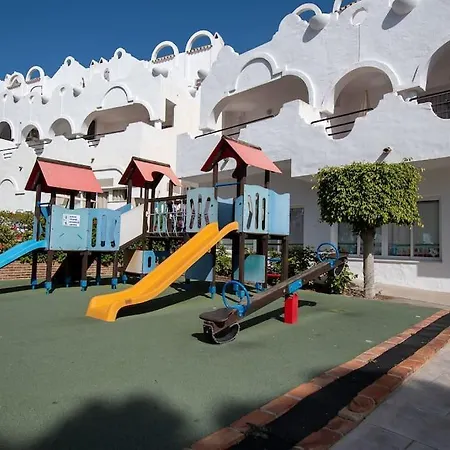 Casadelsol-marbella-słońce,piasek,szmaragdowa Woda