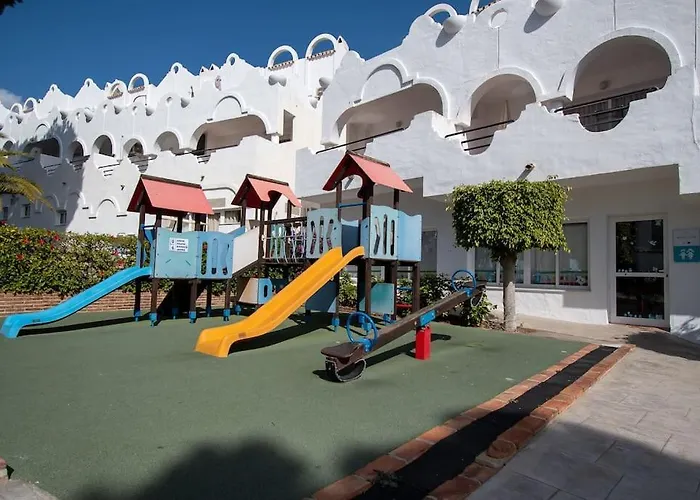 Casadelsol-marbella-slonce,piasek,szmaragdowa Woda