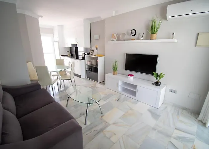 Casadelsol-marbella-slonce,piasek,szmaragdowa Woda