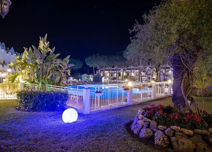 Casadelsol-marbella-slonce,piasek,szmaragdowa Woda